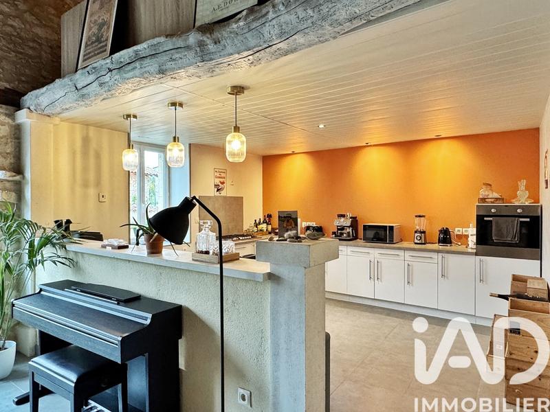 Maison - 235 m² - 5 pièces