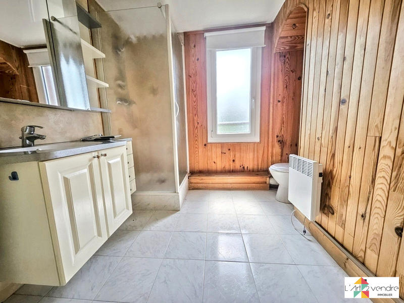 Maison traditionnelle - 140 m² - 5 pièces