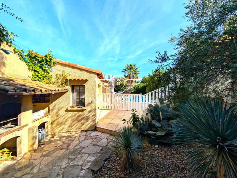 Villa - 133 m² - 8 pièces