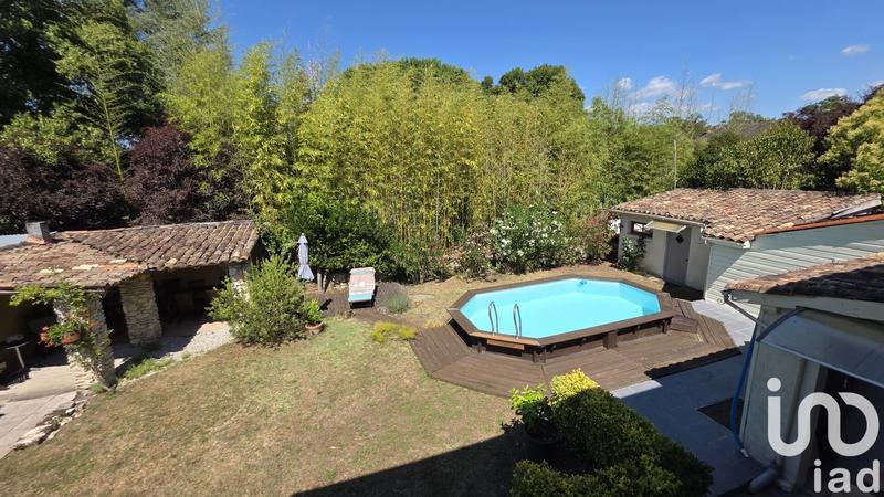 Maison - 225 m² - 7 pièces