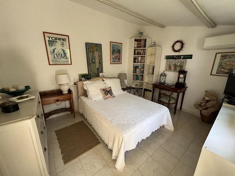 Maison - 166 m² - 7 pièces