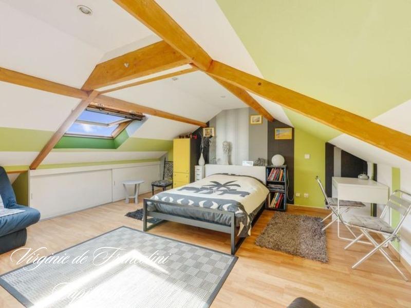 Maison - 195 m² - 7 pièces