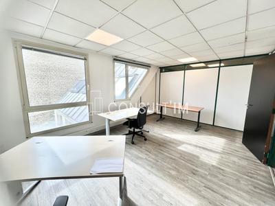 Bureau - 483 m²