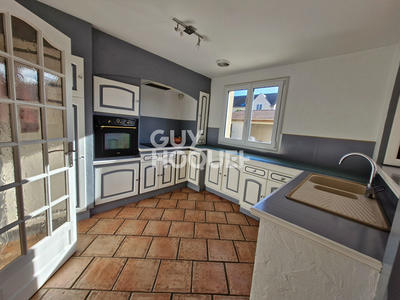 Maison - 127 m² - 6 pièces