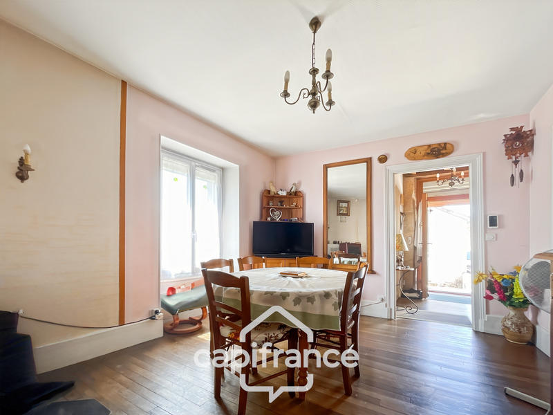 Maison - 85 m² - 5 pièces