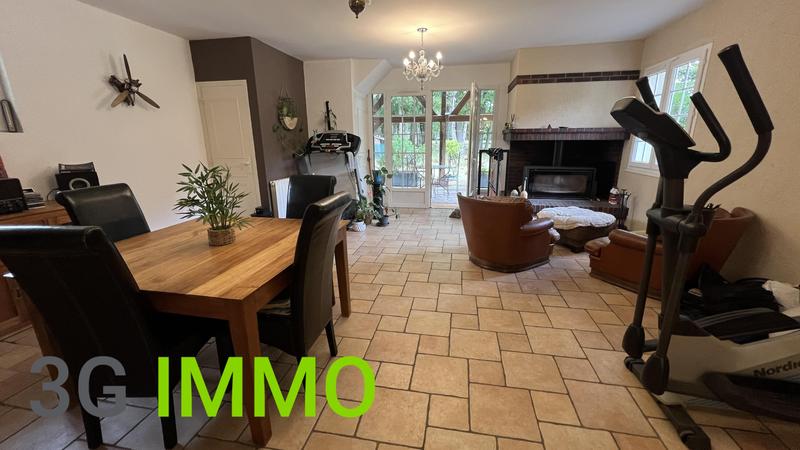 Maison - 142 m² - 6 pièces