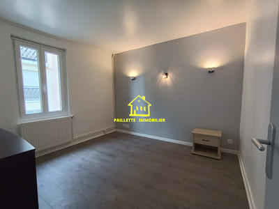 Maison traditionnelle - 81 m² - 4 pièces