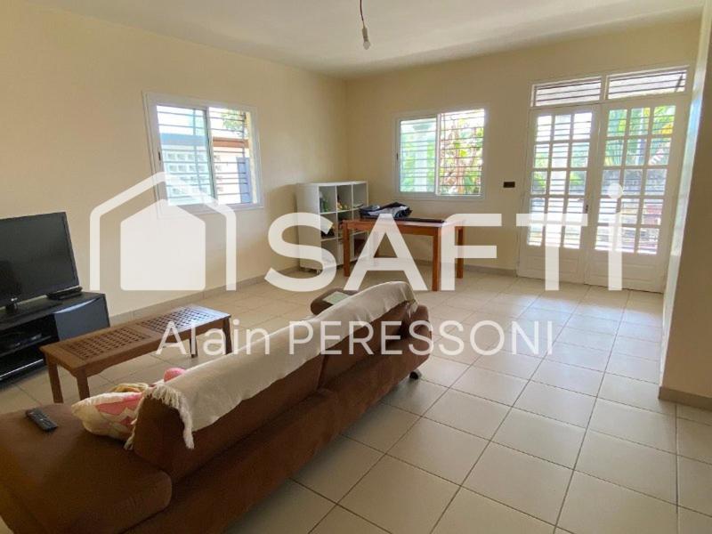 Maison - 280 m² - 7 pièces