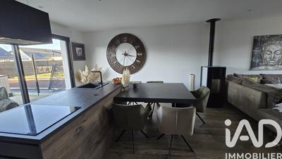 Maison - 101 m² - 5 pièces