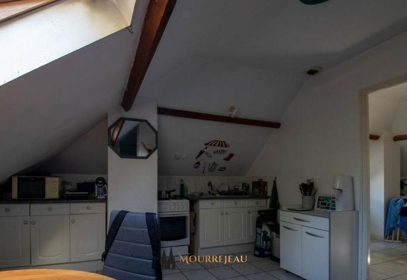 Maison - 280 m² - 9 pièces