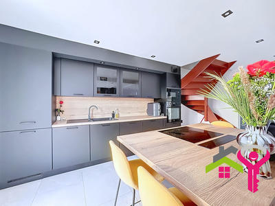 Maison - 96 m² - 4 pièces