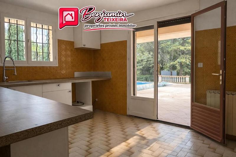 Maison - 204 m² - 7 pièces