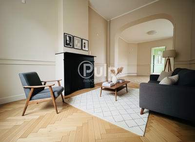 Maison de ville - 90 m² - 5 pièces