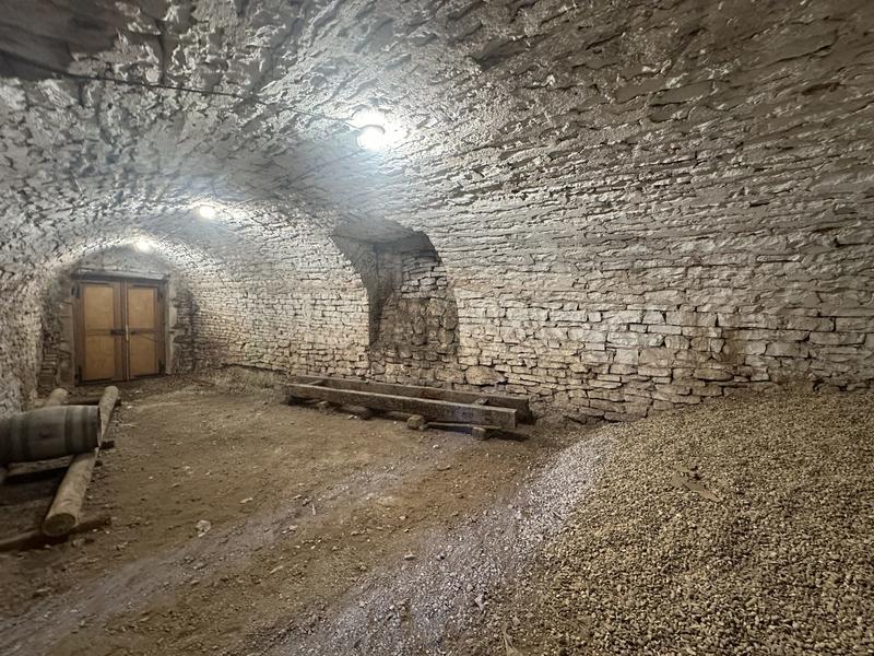 Maison - 270 m² - 8 pièces