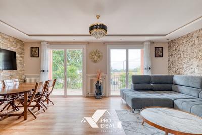 Appartement - 106 m² - 4 pièces