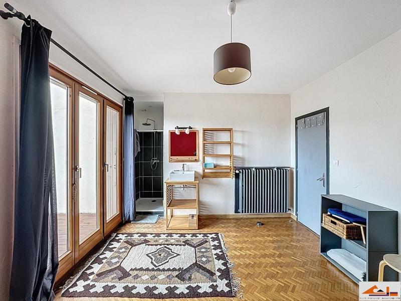 Villa - 205 m² - 8 pièces