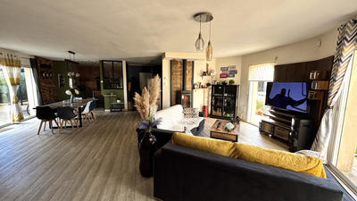 Maison - 137 m² - 5 pièces