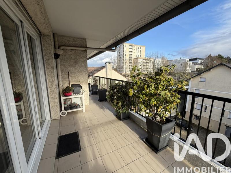 Appartement - 82 m² - 4 pièces