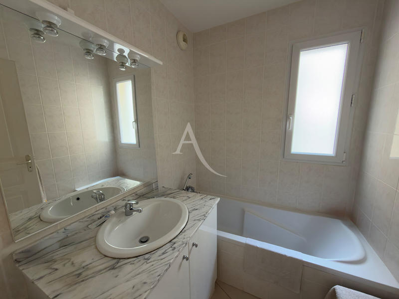 Appartement - 88 m² - 3 pièces