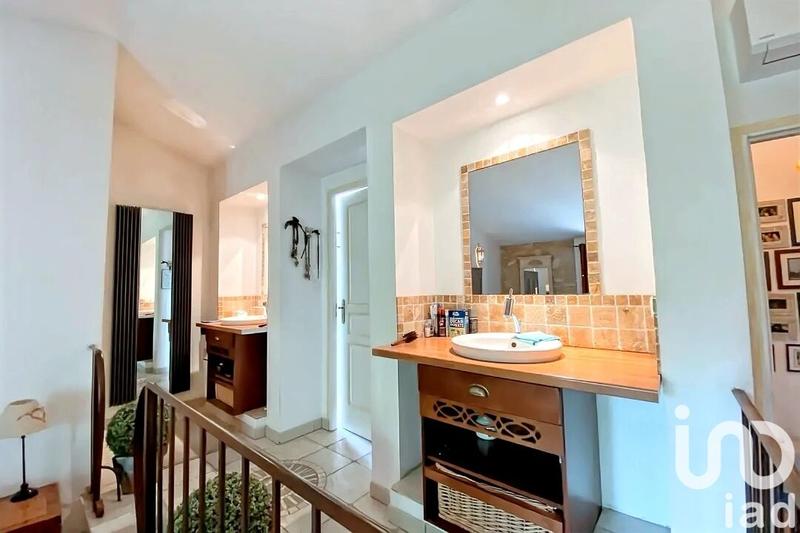 Maison - 328 m² - 11 pièces