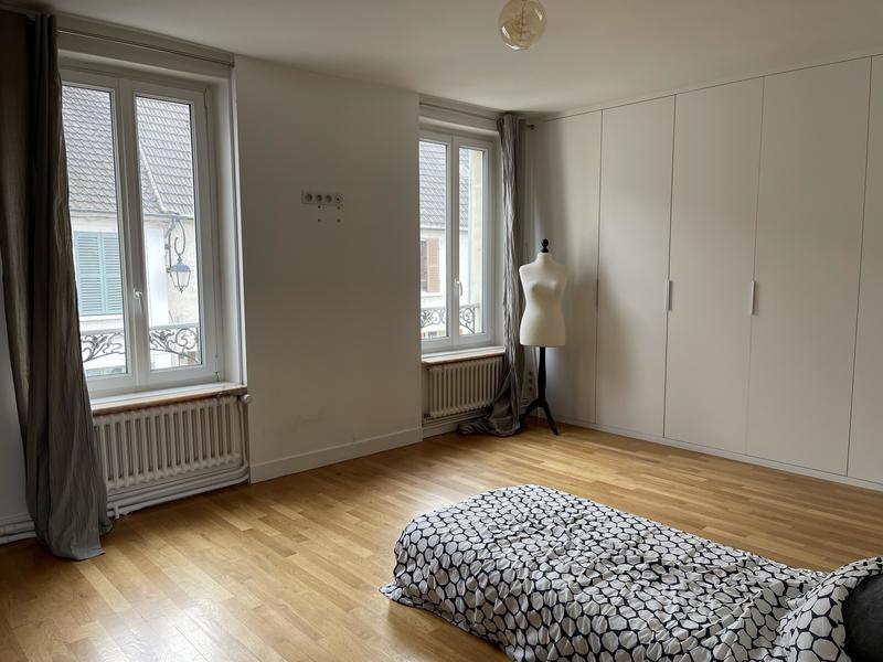 Propriété - 200 m² - 10 pièces