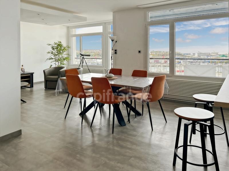 Appartement - 90 m² - 3 pièces