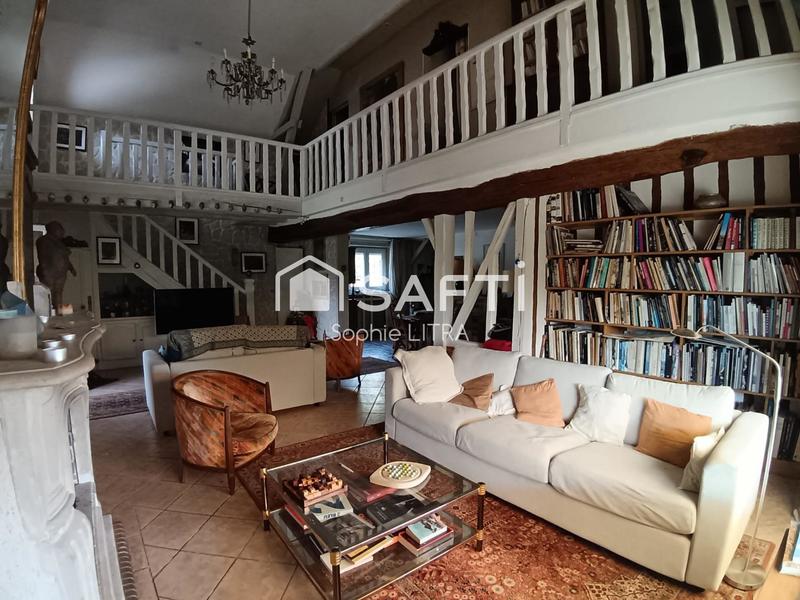 Maison - 250 m² - 8 pièces