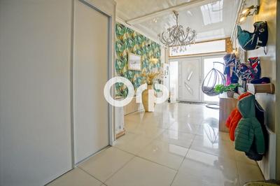 Maison de ville - 232 m² - 8 pièces