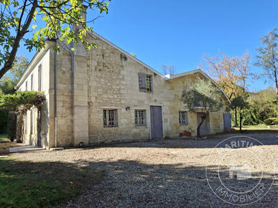 Maison ancienne - 310 m² - 12 pièces