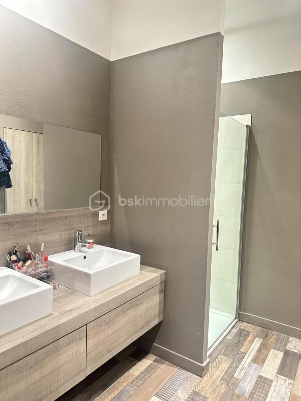 Maison de ville - 290 m² - 7 pièces