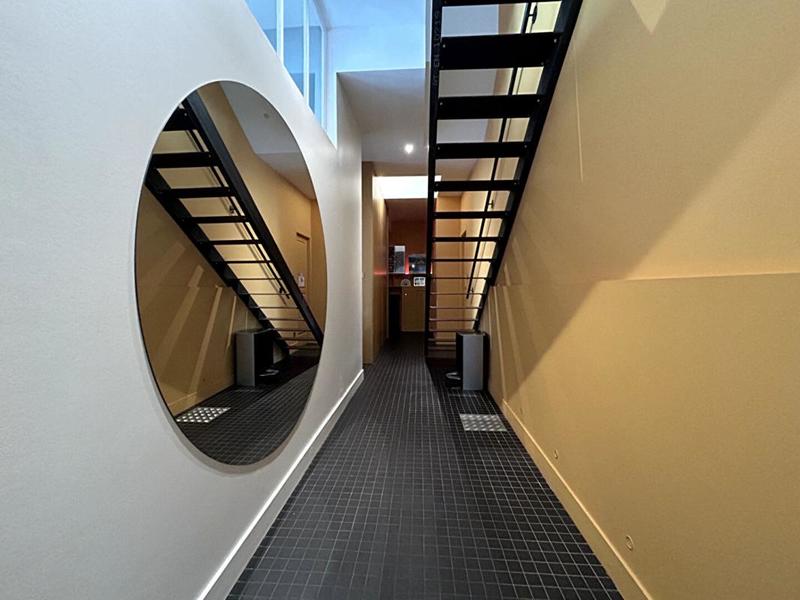 Maison - 230 m² - 6 pièces