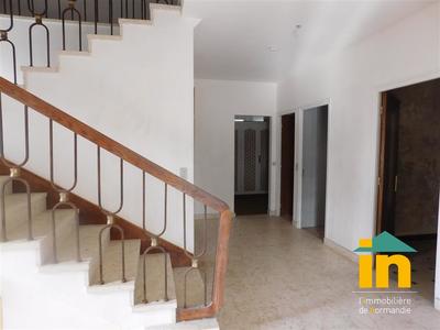 Maison de ville - 220 m² - 7 pièces