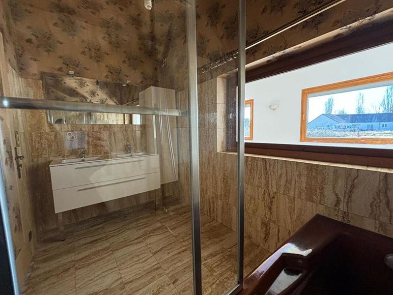 Maison - 164 m² - 8 pièces