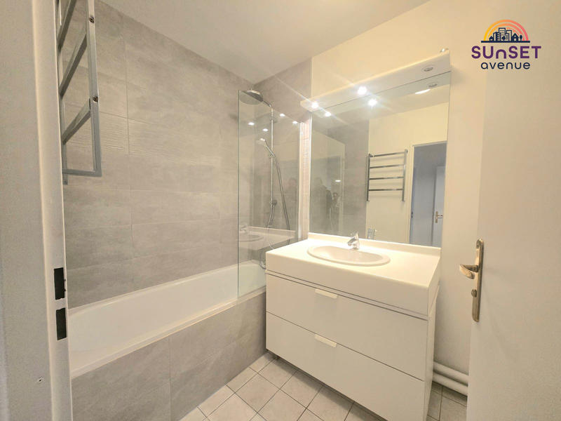 Appartement - 65 m² - 3 pièces