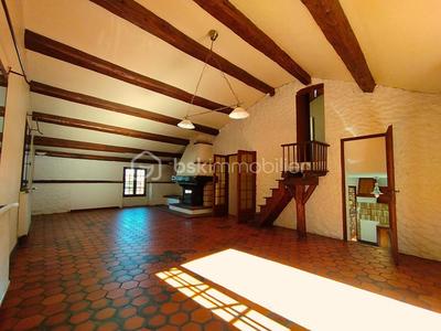 Maison - 232 m² - 7 pièces