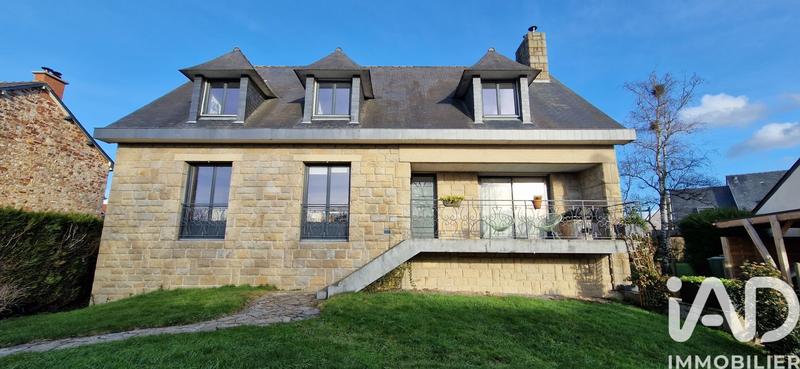 Maison - 180 m² - 8 pièces