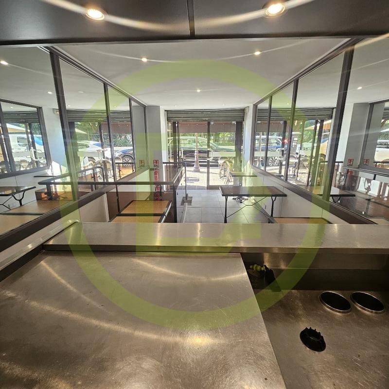 Fonds de commerce - Local d'activité / Entrepôt - 70 m²