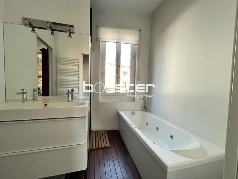 Appartement ancien - 81 m² - 3 pièces