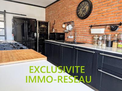 Maison - 285 m² - 8 pièces