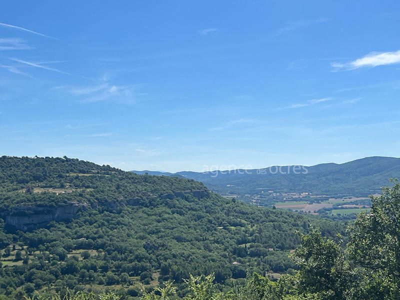 Maison - 240 m² - 5 pièces