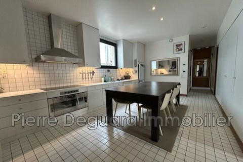 Appartement - 170 m² - 5 pièces