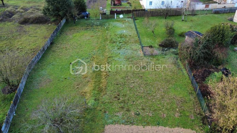 Terrain constructible - 790 m²