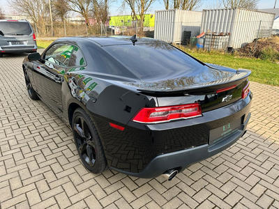 Chevrolet Camaro Coupe 5.7 V8