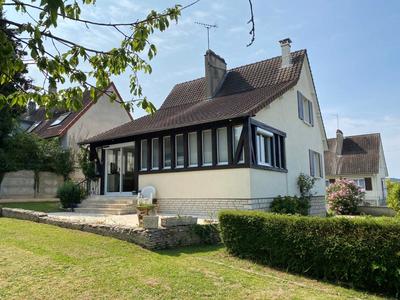 Maison traditionnelle - 106 m² - 4 pièces