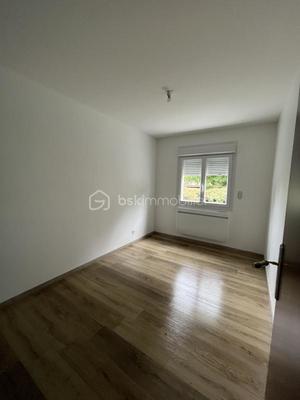 Maison - 182 m² - 7 pièces