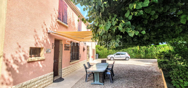 Maison - 180 m² - 7 pièces