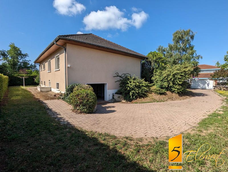 Maison - 179 m² - 6 pièces