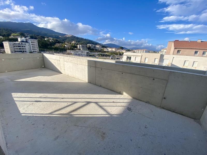 Appartement - 81 m² - 3 pièces