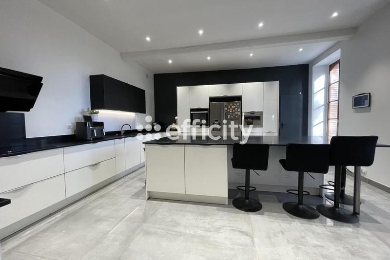 Ferme - 388 m² - 9 pièces