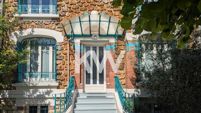 Maison - 139 m² - 7 pièces